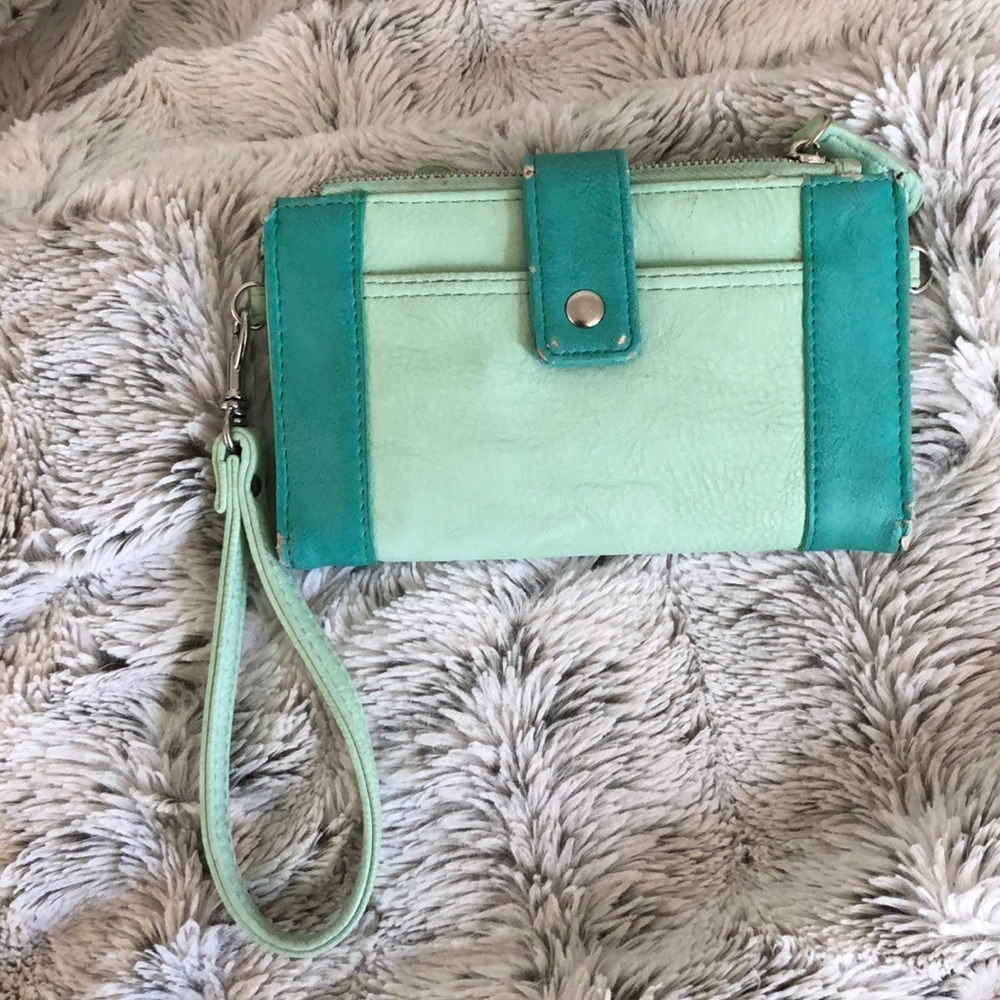2 for $6! Wristlet wallet